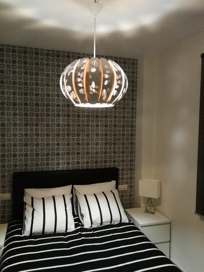 Apartamento Alfalfa Apartment Sevilla Bagian luar foto